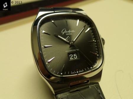 Glashütte Original Seventies Panorama Date - cinturino cuoio