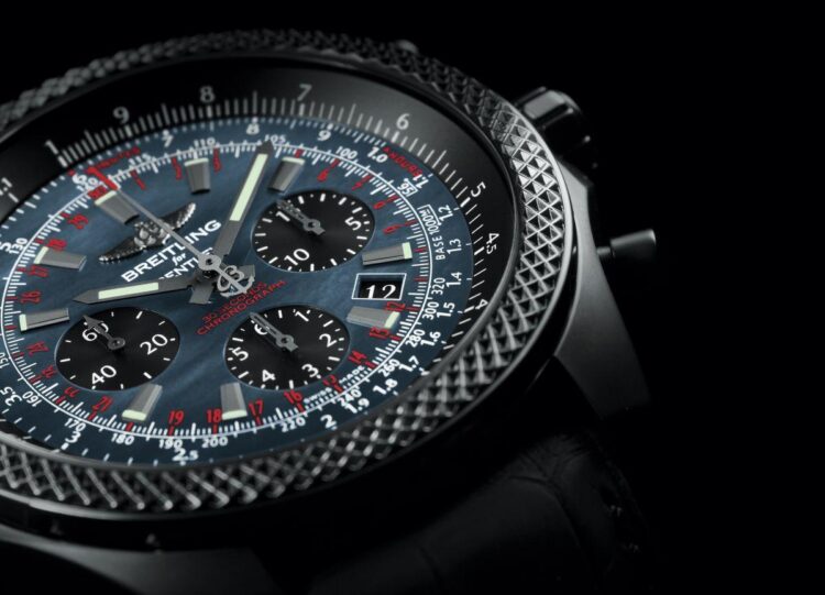 Bentley B06 Midnight Carbon Zifferblatt