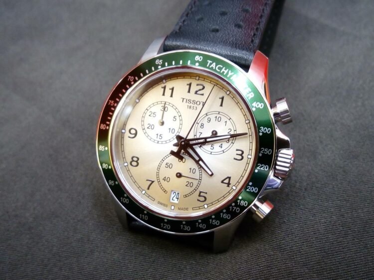 Tissot V8
