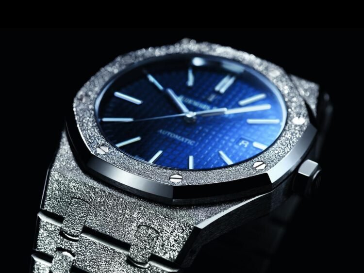 Audemars Piguet Royal Oak Frosted Gold Limited Edition (41mm)