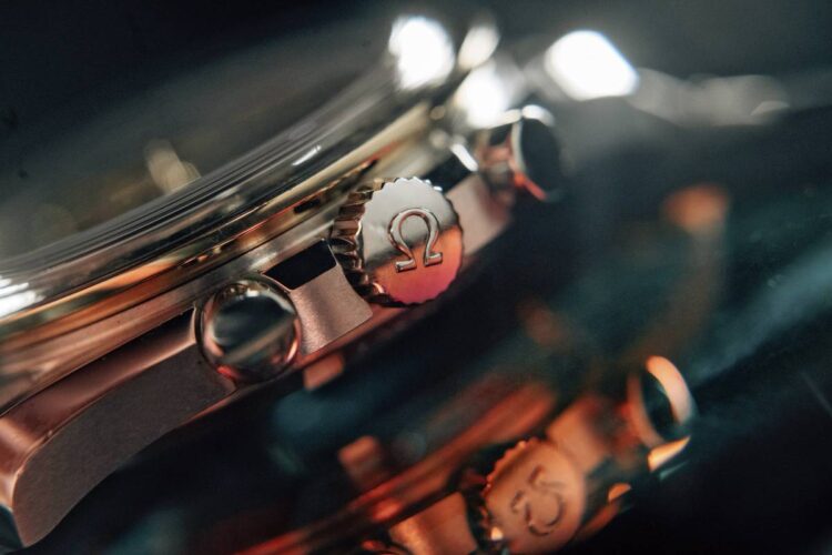 logo corona Omega Speedmaster Apollo 11 50th Anniversary Limited Edition Stainless Steel
