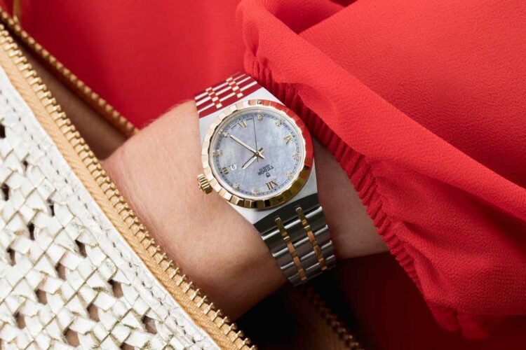 Tudor Royal donna