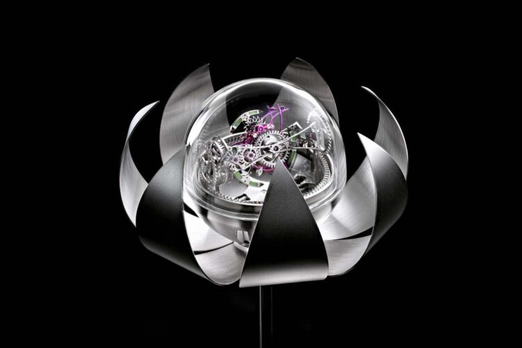Anton Suhanov Lotus Clock