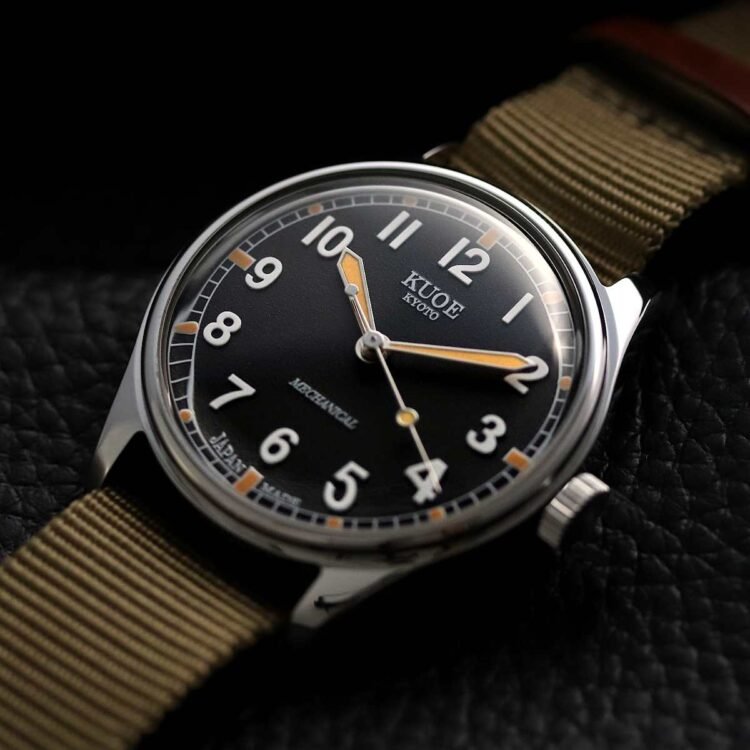 orologio Kuoe Old Smith 90-02 quadrante nero