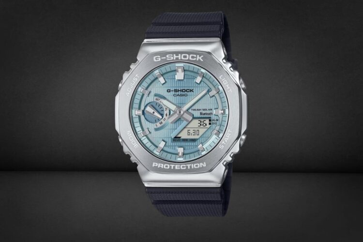 Casio G-Shock CasiOak GBM-2100A-1A2ER Casio G-Shock CasiOak GBM-2100A-1A2ER con quadrante azzurro, Tough Solar e Bluetooth.