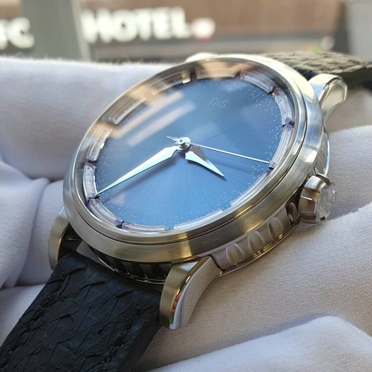 GoS Sarek Frost Midnight Blue in lavorazione