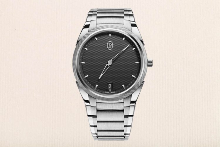 Parmigiani Fleurier Tonda PF: il trionfo del lusso discreto con micro-rotore in platino Parmigiani Fleurier Tonda PF Micro-Rotor in acciaio con lunetta zigrinata in platino 950 e quadrante guilloché Grain d'Orge grigio.