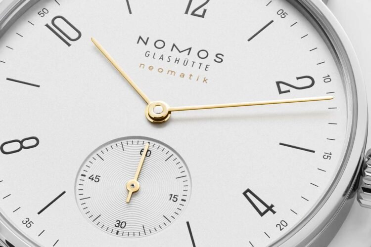 quadrante Nomos Tangente Neomatik Doré