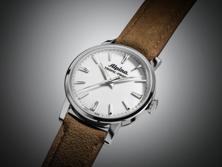 Alpina Heritage Tropic‑Proof con quadrante bianco e cinturino in Alcantara