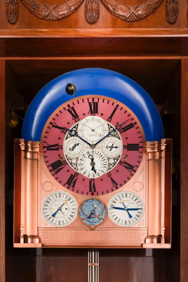 Orologio astronomico Hermann Goertz vista quadrante completa dopo 33 anni di costruzione dal 1892 al 1925