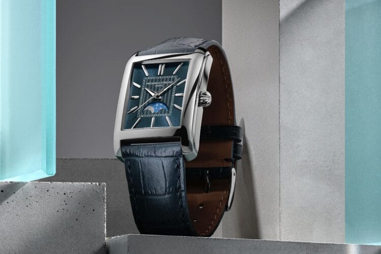 Frederique Constant Carrée Moonphase FC-333N4C6 - Versione blu navy con cinturino coordinato Frederique Constant Carrée Moonphase Automatic blu navy con cinturino pelle vitello blu grana coccodrillo, cassa acciaio rettangolare e guilloché chevron bicolore