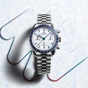 Omega Speedmaster 38 Milano Cortina 2026 cronografo ufficiale Paralimpici con lunetta blu ceramica e lancetta tricolore.