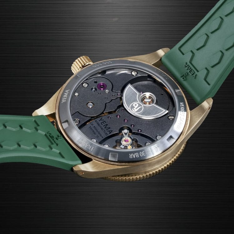 Movimento Yema CMM.20 - Micro-rotore Fondello a vista Yema Skin Diver Slim Bronze: dettaglio del Calibro Manifattura CMM.20 con micro-rotore in tungsteno e ponti neri.