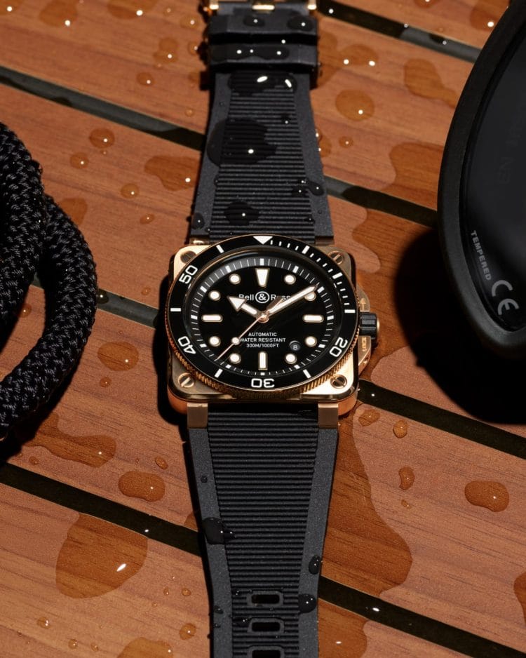 Bell & Ross BR-03 Diver Black Bronze fine immersione subacquea Bell & Ross BR-03 Diver Black Bronze dopo le attività subacquee.