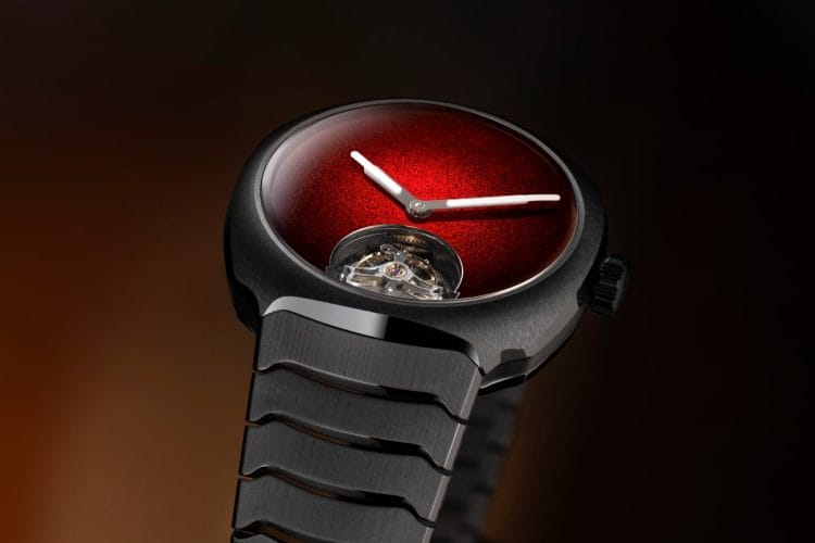 Streamliner Tourbillon Concept Ceramic – Design della cassa e bracciale in ceramica grigio antracite H. Moser & Cie. Streamliner Tourbillon Concept Ceramic, dettaglio della cassa a cuscino e bracciale integrato in ceramica grigio antracite con finiture satinate.