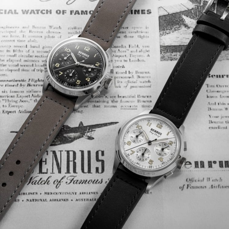 Confronto tra i due modelli Benrus Sky Chief 2026: versione Stratus Grey con quadrante nero e versione Cirrus White con quadrante bianco e sottoquadranti azuré.