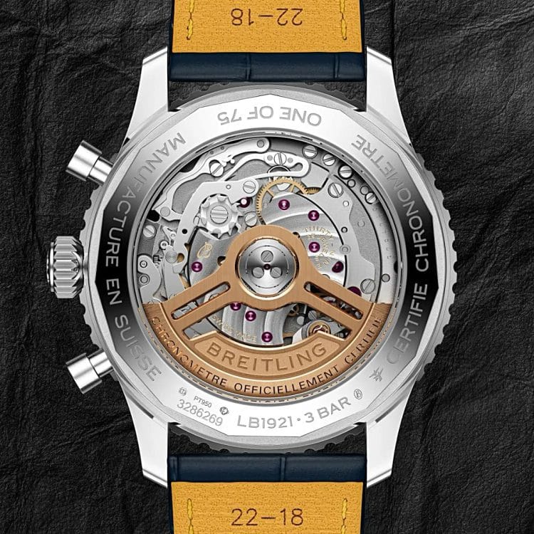 Breitling Calibro B19 – Rotore in Oro Massiccio e Fondello PT950 Numerato One of 75 Fondello in platino PT950 del Breitling Navitimer B19 Chronograph 43 Perpetual Calendar con calibro B19 a vista, rotore in oro massiccio e incisione One of 75.