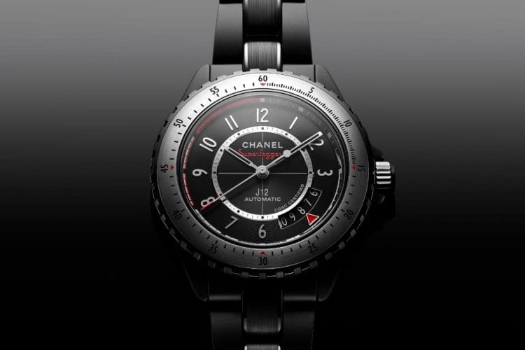 Nuovi Chanel J12 2026 – Watches and Wonders Nuovi Chanel J12 2026 a Watches and Wonders: la J12 Superleggera 42mm in ceramica nera opaca con Calibro 12.1 COSC.