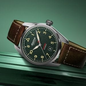 Nuovo orologio Alpina Startimer Pilot Automatic 2026 con cassa da 40mm e quadrante verde kaki opaco (referenza AL-525KW4S36).