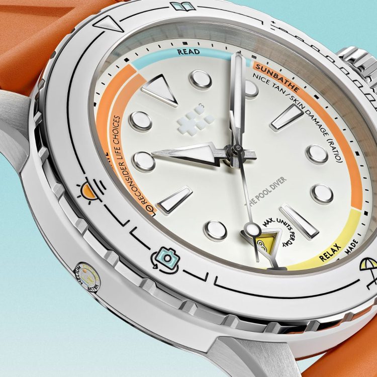 Dettaglio del quadrante Christopher Ward C60 Pool Diver con zone colorate READ, SUNBATHE, RELAX e indicatore a forma di cocktail "Max Units Per Day" alle ore 7.
