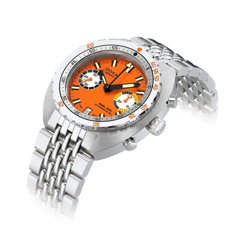 Doxa SUB 200 T.Graph II Professional - Il quadrante arancione Doxa SUB 200 T.Graph II Professional con quadrante arancione iconico e bracciale in acciaio grain de riz.