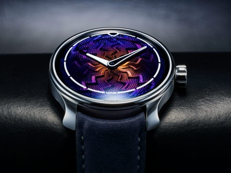 Ming 37.06 Lightning, quadrante colorato a fuoco Quadrante del Ming x J.N. Shapiro 37.06 Lightning con guilloché colorato a fuoco nei toni blu, viola e arancio.