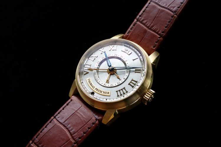 Thomas Prescher QP-1 Thomas Prescher QP-1 calendario perpetuo magicamente rifinito con calibro base ETA non di manifattura