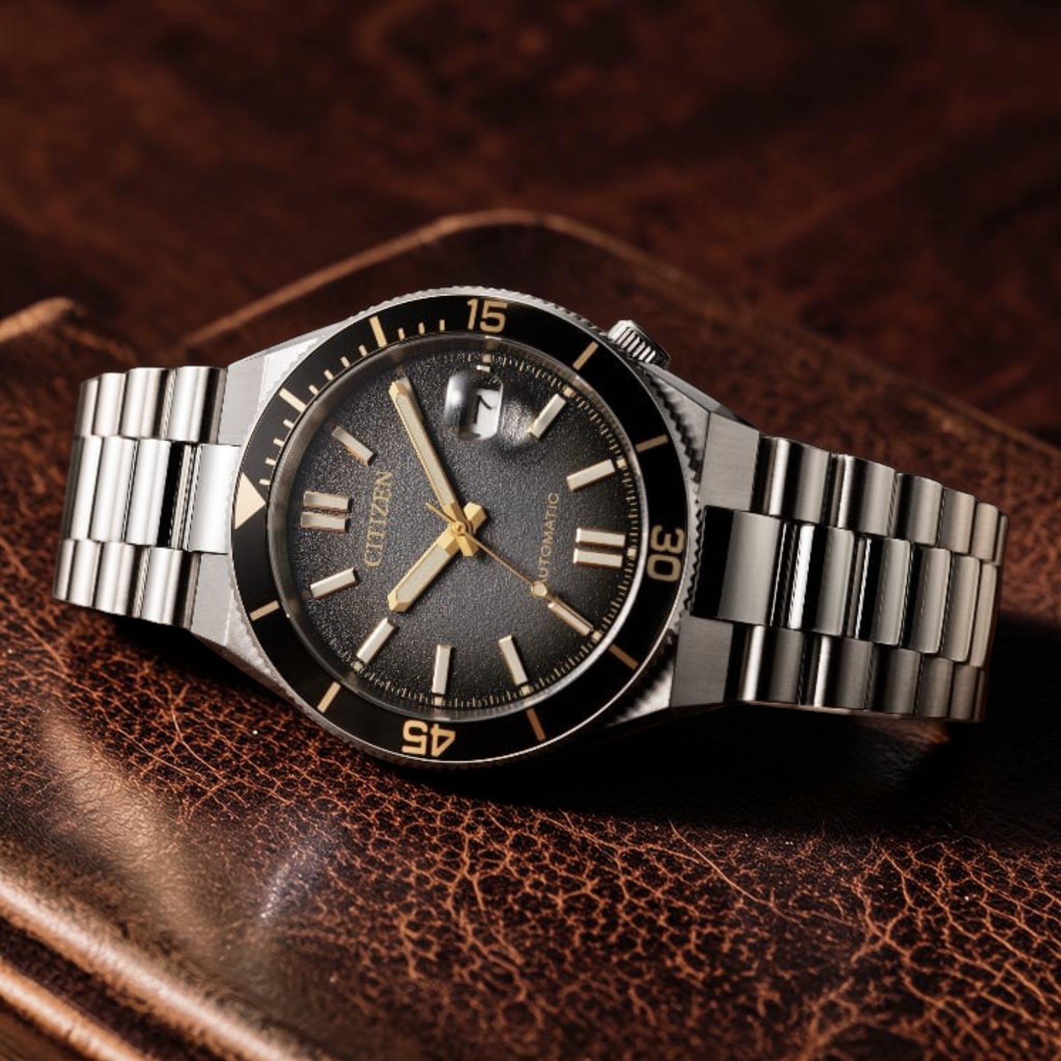 Dettaglio quadrante vintage Citizen Tsuyosa Shore Time Slip Citizen Tsuyosa Shore Time Slip quadrante nero sfumato dettaglio