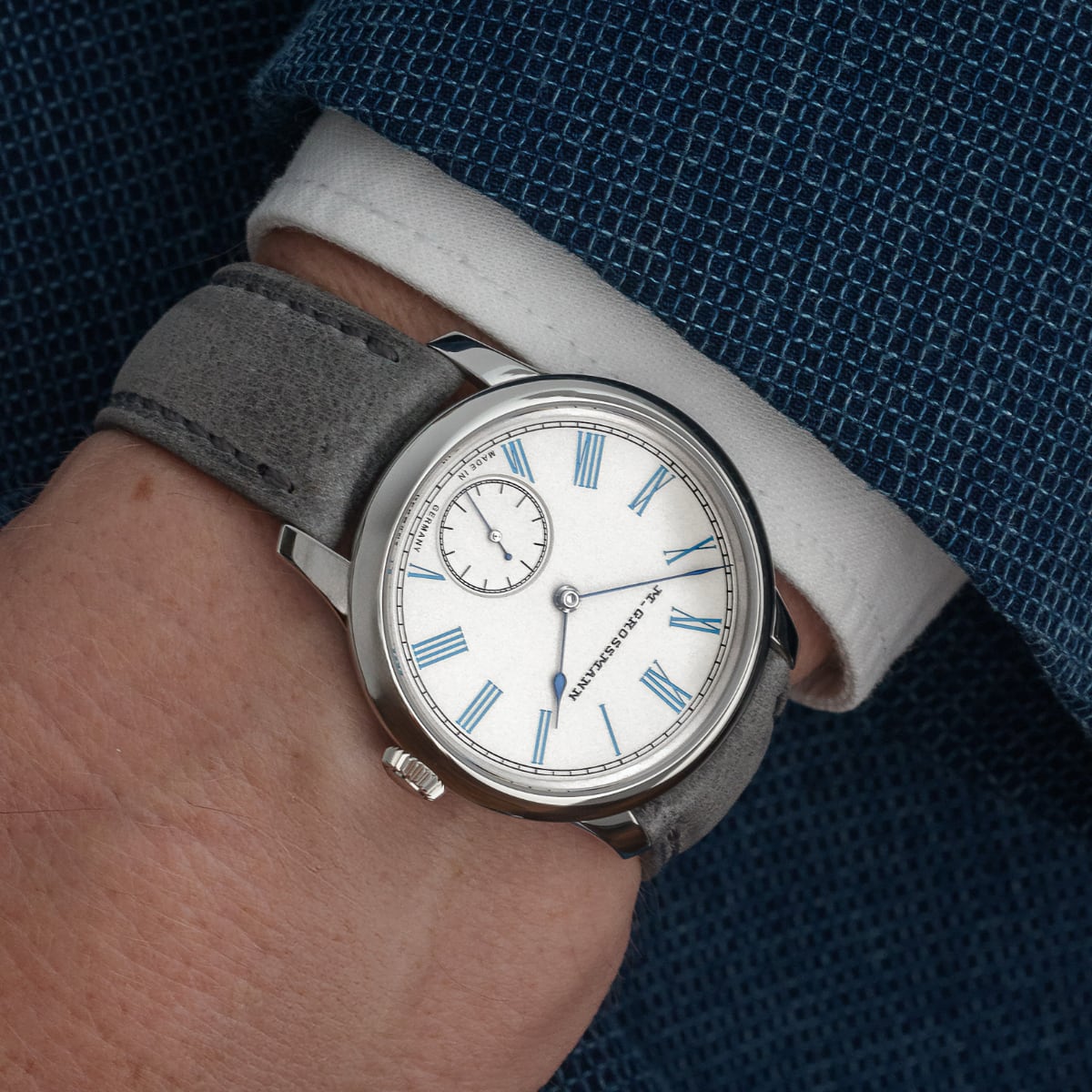 Moritz Grossmann TEFNUT 36 al polso Moritz Grossmann TEFNUT 36 da 36 mm indossato al polso