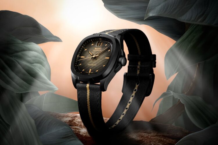 Mido Multifort TV Big Date Special Edition con cinturino tessile.