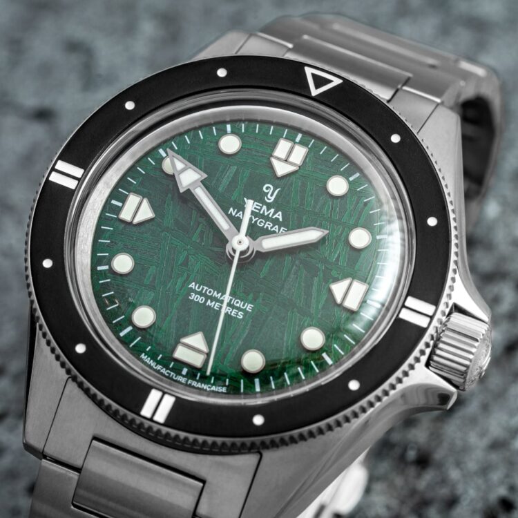 Quadrante verde in meteorite Muonionalusta dello Yema Navygraf Meteorite CMM.10.